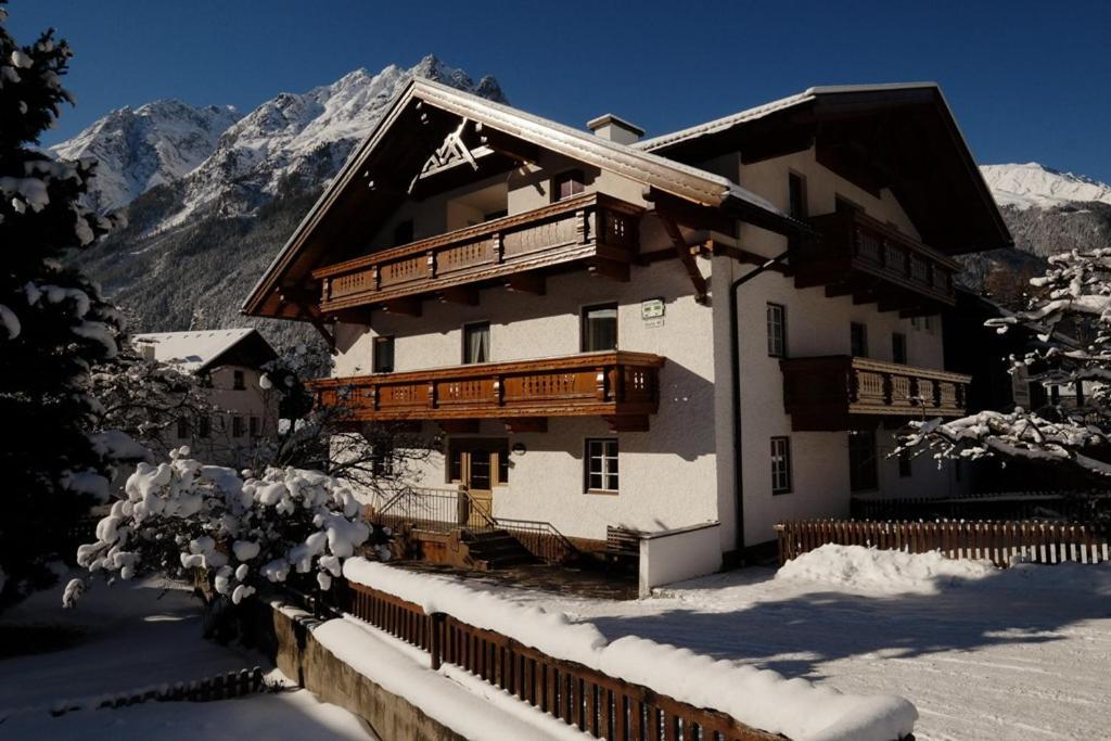 Gaestehaus Schoepf Elsa Λάνγκενφελντ Εξωτερικό φωτογραφία